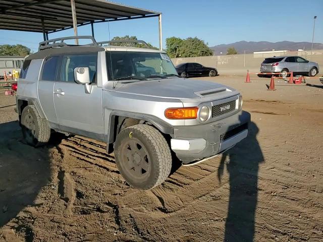 2008 Toyota Fj Cruiser VIN: JTEBU11F68K030556 Lot: 75575474