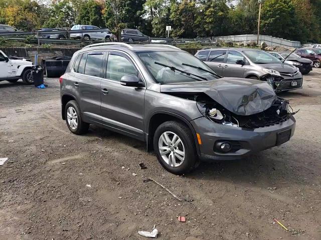 2016 Volkswagen Tiguan S VIN: WVGBV7AX7GW574449 Lot: 73713104