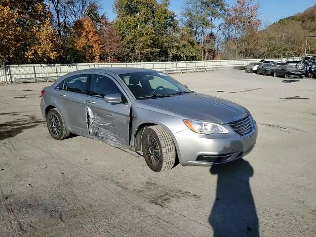 2013 Chrysler 200 Lx VIN: 1C3CCBAB4DN772241 Lot: 77338544