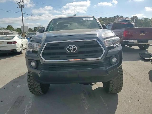 5TFAZ5CNXHX051877 2017 Toyota Tacoma Double Cab