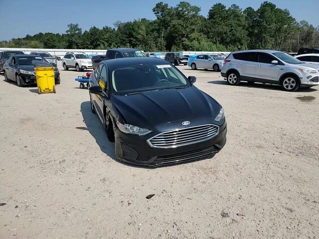 2019 Ford Fusion - Image 11