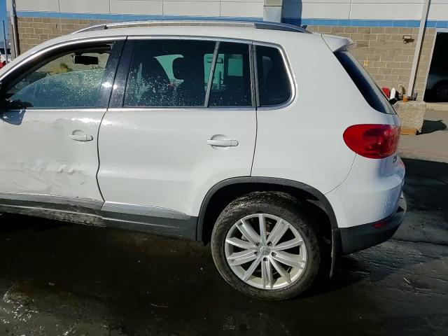 2016 Volkswagen Tiguan S VIN: WVGBV7AX3GW604420 Lot: 74833884