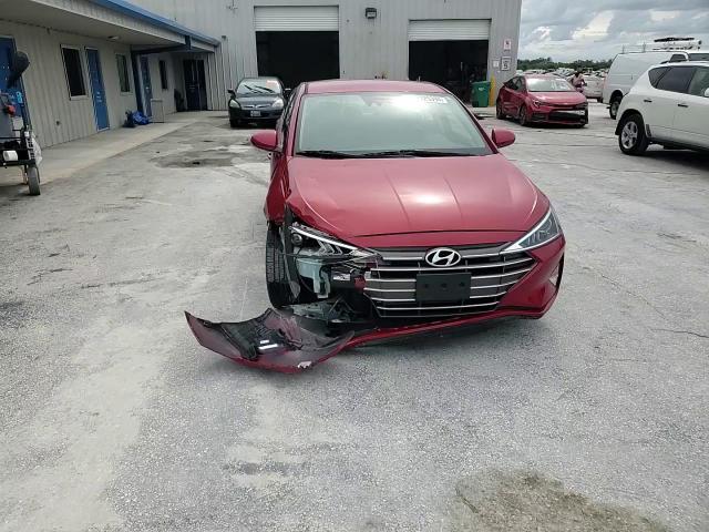 2020 Hyundai Elantra - Image 13