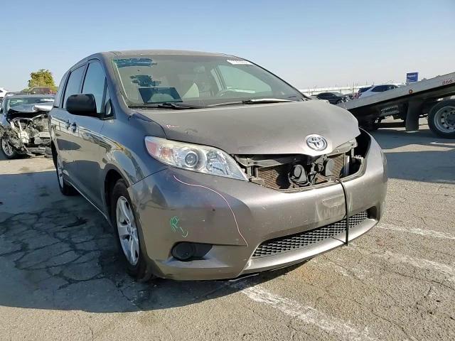 2012 Toyota Sienna Le VIN: 5TDKK3DC6CS250160 Lot: 77903004