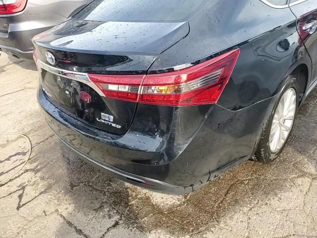 2016 Toyota Avalon - Image 13