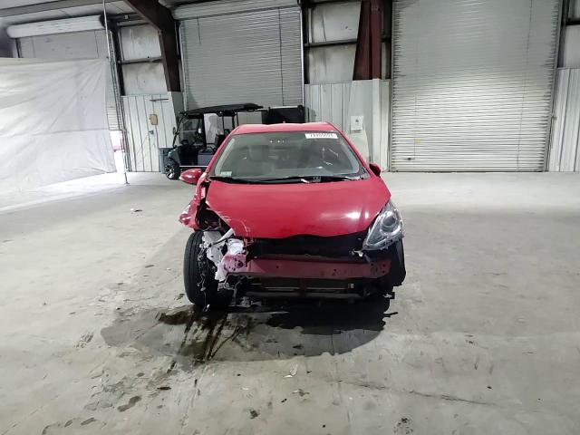 2015 Toyota Prius - Image 10