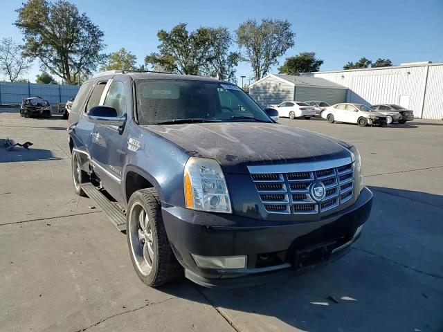 2007 Cadillac Escalade Luxury VIN: 1GYEC63847R316714 Lot: 77902794