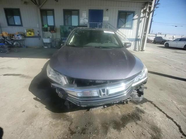 2017 Honda Accord - Image 10