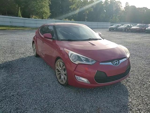 2013 Hyundai Veloster VIN: KMHTC6AD6DU137902 Lot: 75244644