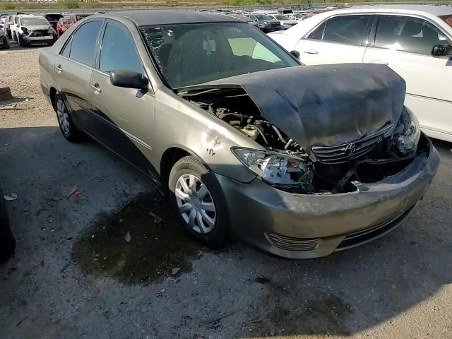 2005 Toyota Camry Le VIN: 4T1BE32K15U976505 Lot: 74455264