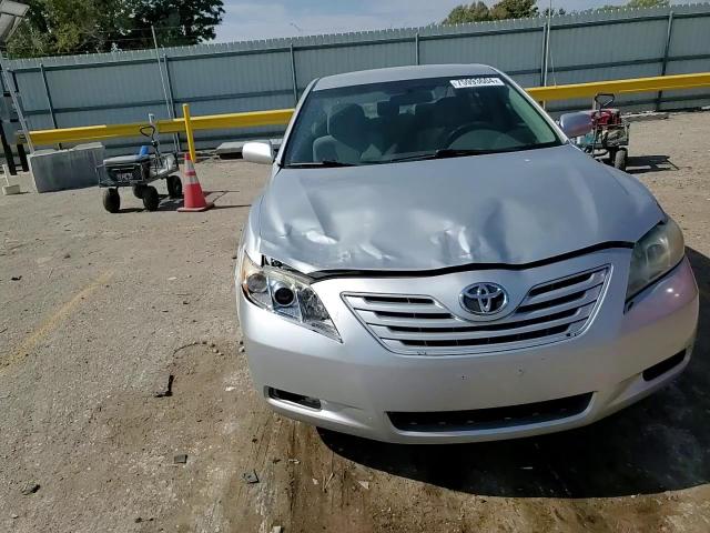 2009 Toyota Camry - Image 10