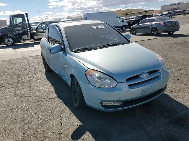 2009 Hyundai Accent - Image 11