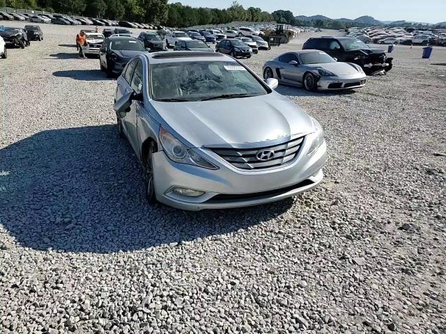 2013 Hyundai Sonata - Image 10