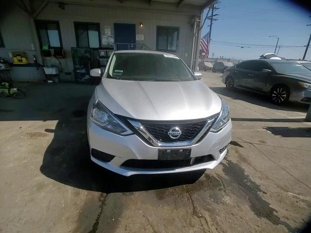 2019 Nissan Sentra - Image 10