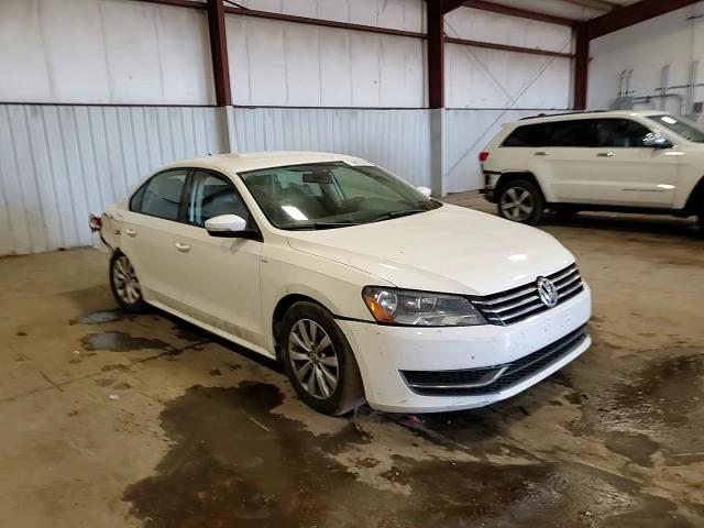 2014 Volkswagen Passat S VIN: 1VWAT7A35EC113832 Lot: 74807064