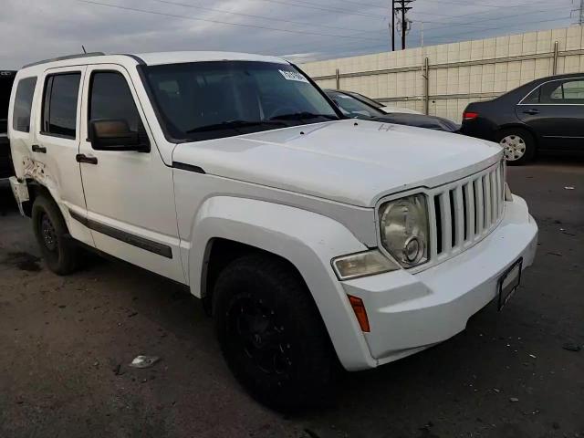 2011 Jeep Liberty (North America) - Image 11