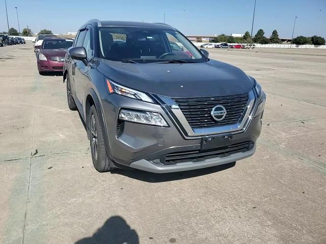 2021 Nissan Rogue - Image 12