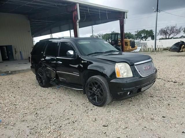 2013 GMC Yukon - Image 11