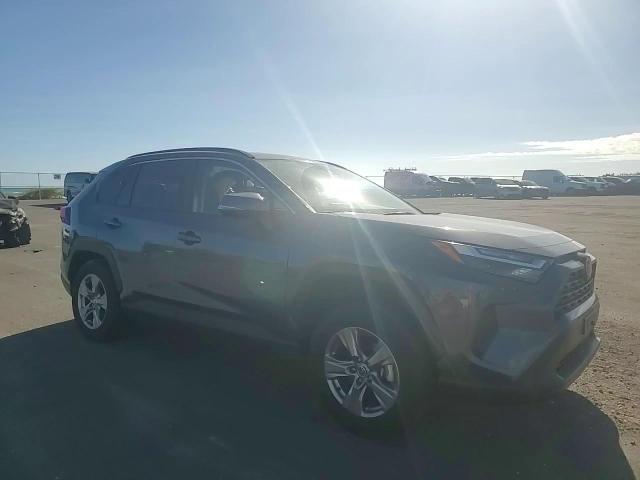 2023 Toyota RAV 4 - Image 12
