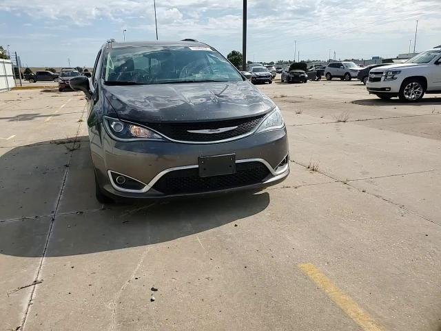 2020 Chrysler Pacifica Touring L VIN: 2C4RC1BG5LR172811 Lot: 76948654