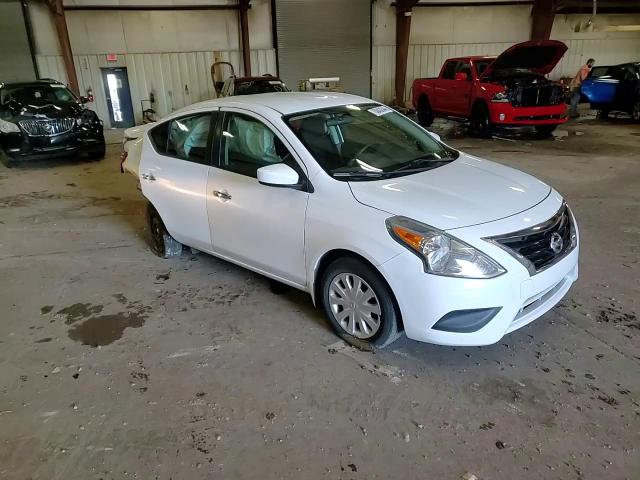 2016 Nissan Versa - Image 14