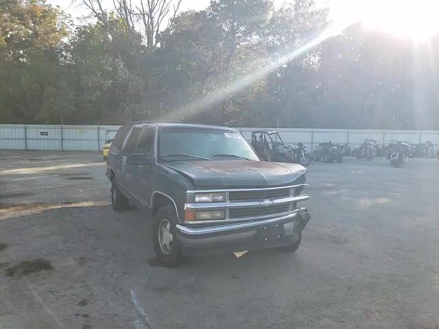 1997 Chevrolet Suburban C1500 VIN: 3GNEC16R6VG167319 Lot: 77485194