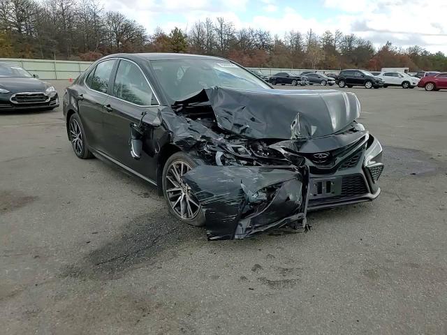 2022 Toyota Camry - Image 10