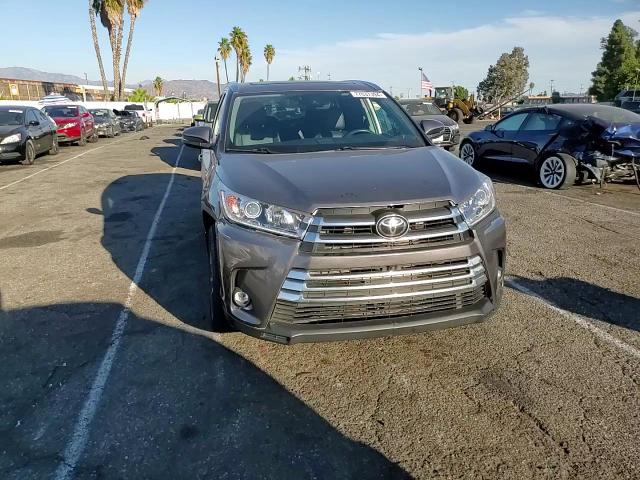 2019 Toyota Highlander Limited VIN: 5TDDZRFH1KS733246 Lot: 77037394