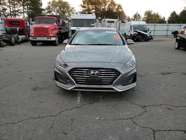 2018 Hyundai Sonata Hybrid VIN: KMHE24L37JA082376 Lot: 76261834