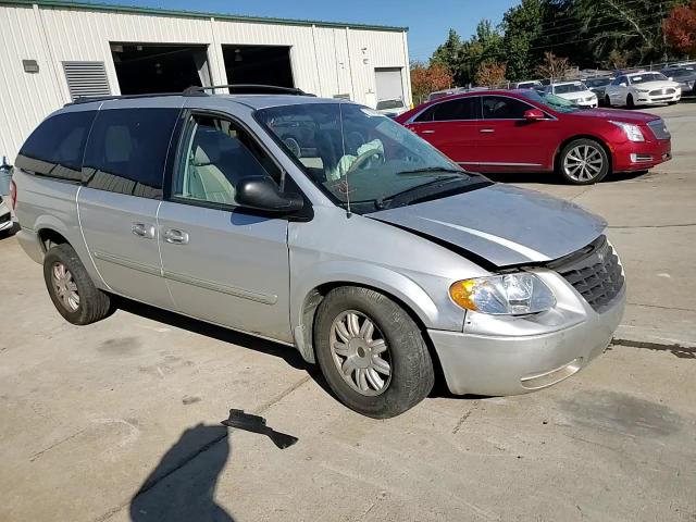 2006 Chrysler Town & Country Touring VIN: 2A4GP54L66R689045 Lot: 77197064