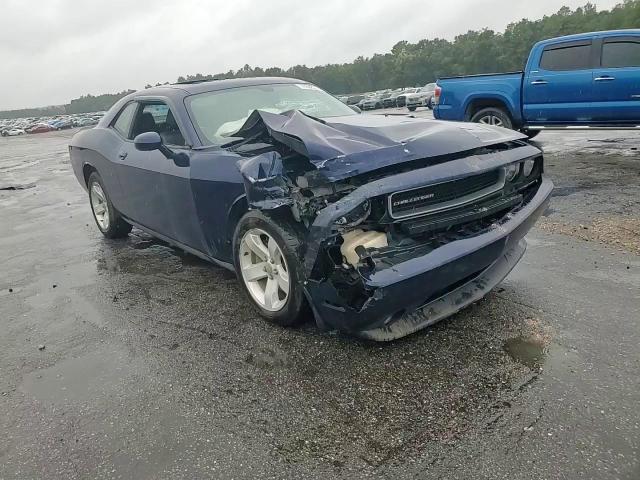 2C3CDYAG0DH729004 2013 Dodge Challenger Sxt