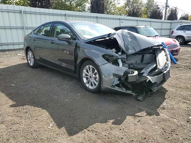 3FA6P0HD6KR228932 2019 Ford Fusion Se