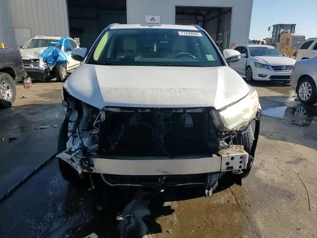 2015 Toyota Highlander - Image 14
