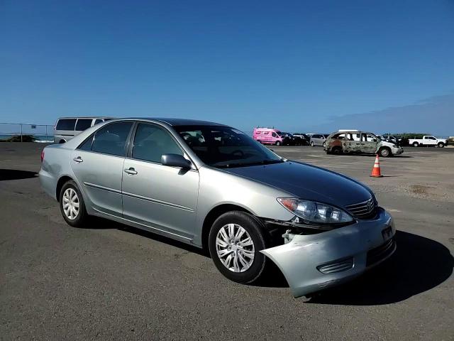 2005 Toyota Camry Le VIN: JTDBE32K350302576 Lot: 77001574