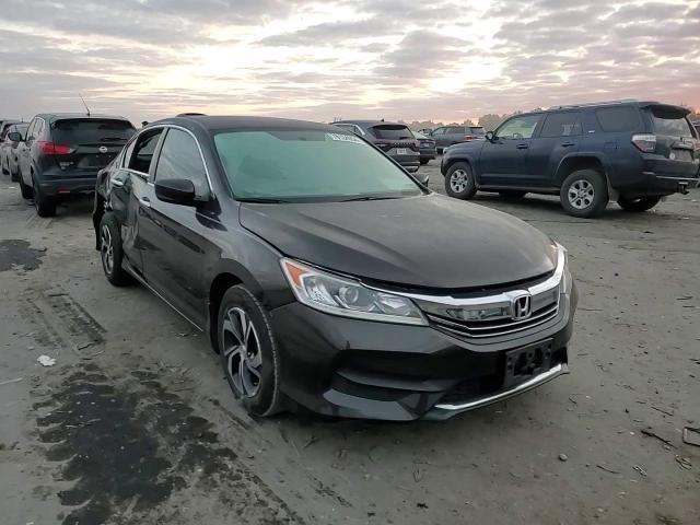 2017 Honda Accord Lx VIN: 1HGCR2F33HA213046 Lot: 78134054