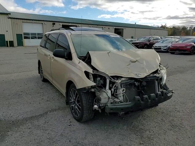 2011 Toyota Sienna Xle VIN: 5TDYK3DC6BS015864 Lot: 77414584