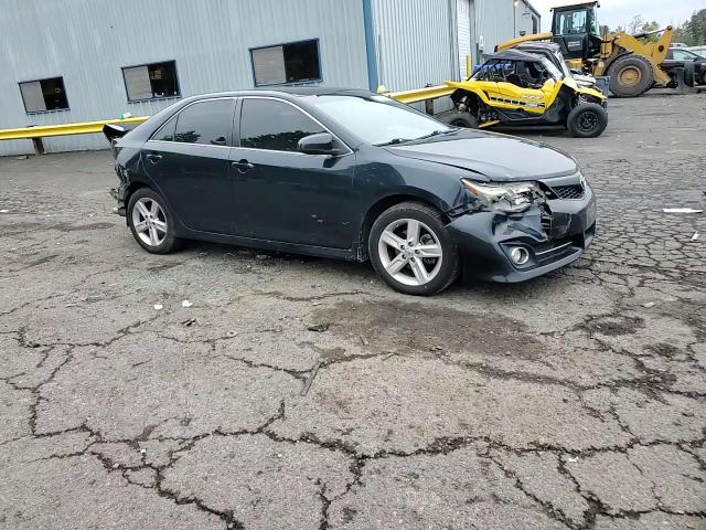 2014 Toyota Camry - Image 11