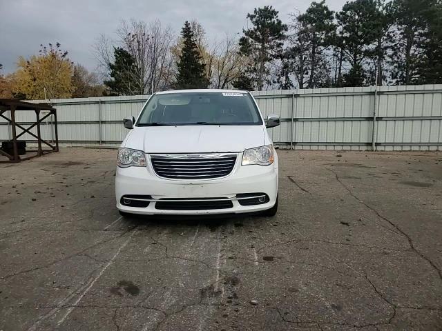 2016 Chrysler Town & Country Touring L VIN: 2C4RC1CG8GR135661 Lot: 77674024