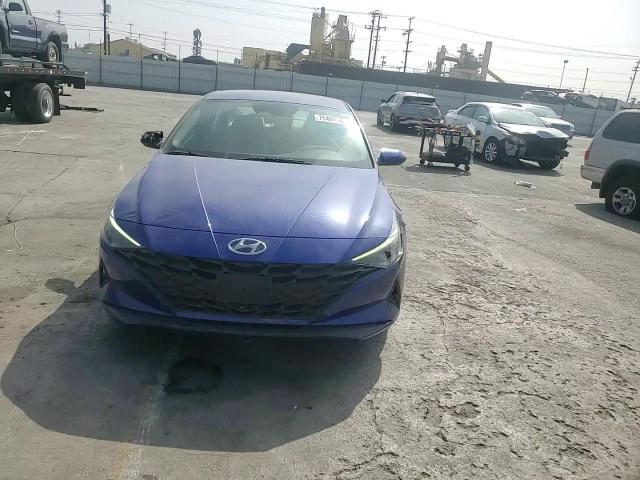 2023 Hyundai Elantra - Image 11
