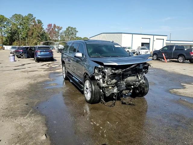 2022 GMC Yukon - Image 14