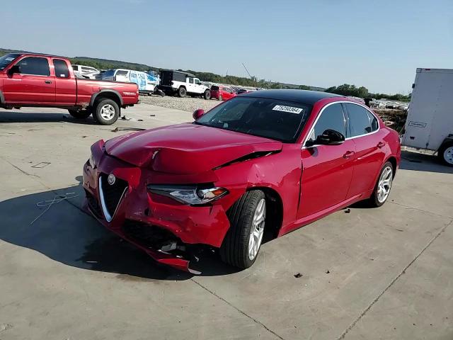 2020 Alfa Romeo Giulia - Image 13