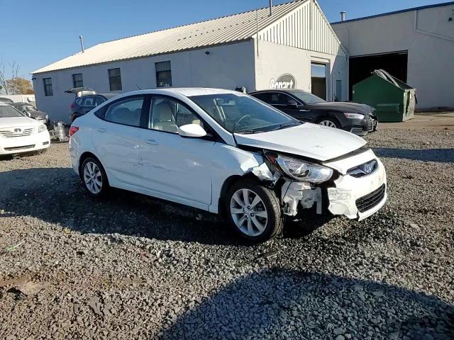 2013 Hyundai Accent Gls VIN: KMHCU4AE8DU379469 Lot: 77392554