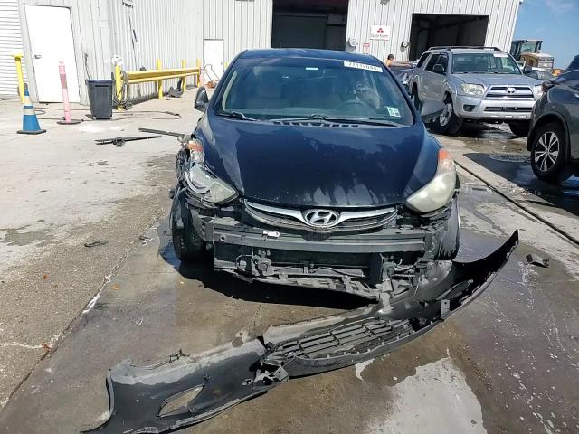 2013 Hyundai Elantra - Image 13