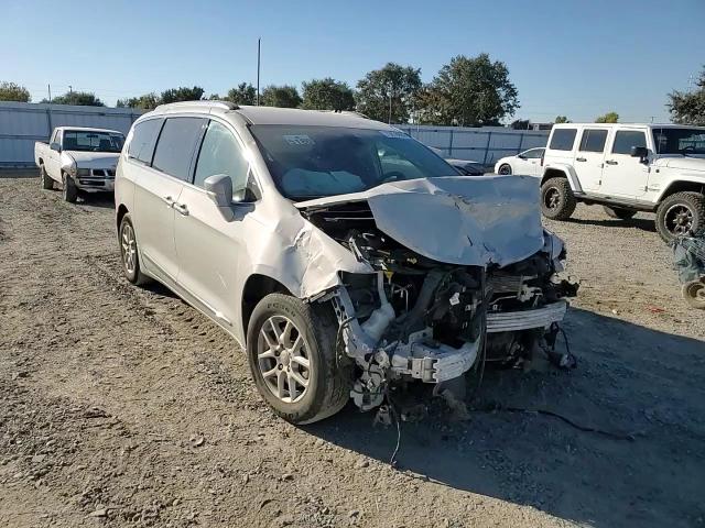 2020 Chrysler Pacifica Touring L VIN: 2C4RC1BG3LR209290 Lot: 73878894