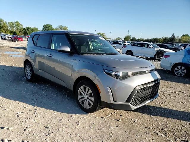 2023 Kia Soul - Image 11