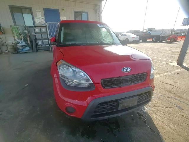 2013 Kia Soul + VIN: KNDJT2A64D7598293 Lot: 76916804