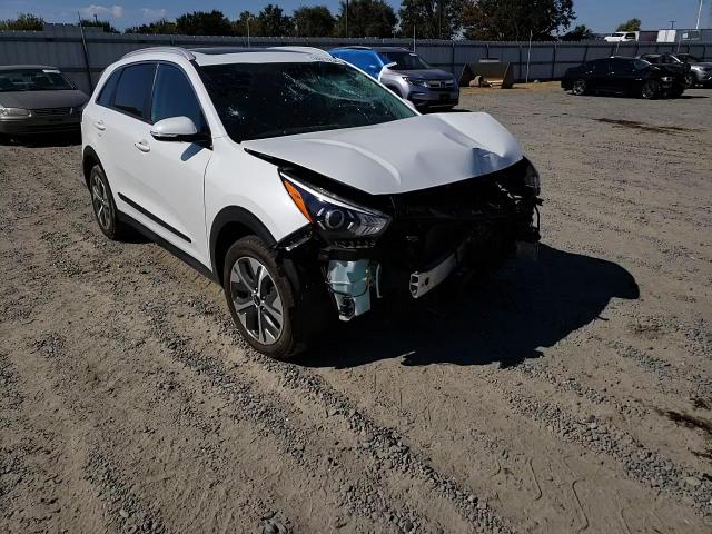 KNDCE3LG8L5053061 2020 Kia Niro Ex Premium