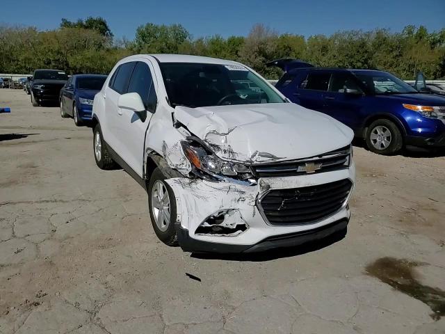 2020 Chevrolet Trax Ls VIN: 3GNCJKSB1LL130033 Lot: 74856324