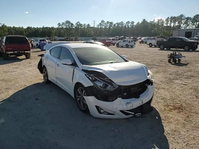 5NPDH4AE6FH640236 2015 Hyundai Elantra Se