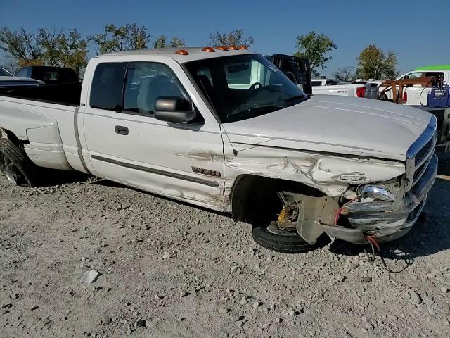2002 Dodge RAM - Image 11